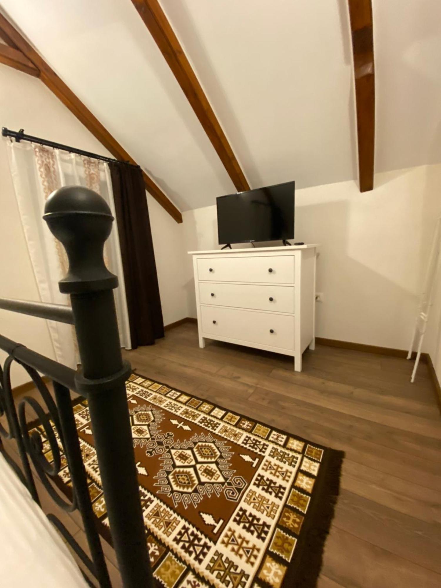 Casa Moldovan Ocna Sugatag Ngoại thất bức ảnh